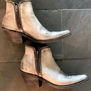 Women’s Liberty Black Double Side Zip Bootie